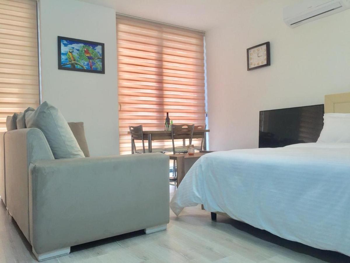 Uptown Holiday App & Pool Daily Rental Contactless Check In & Check Out فاماغوستا المظهر الخارجي الصورة